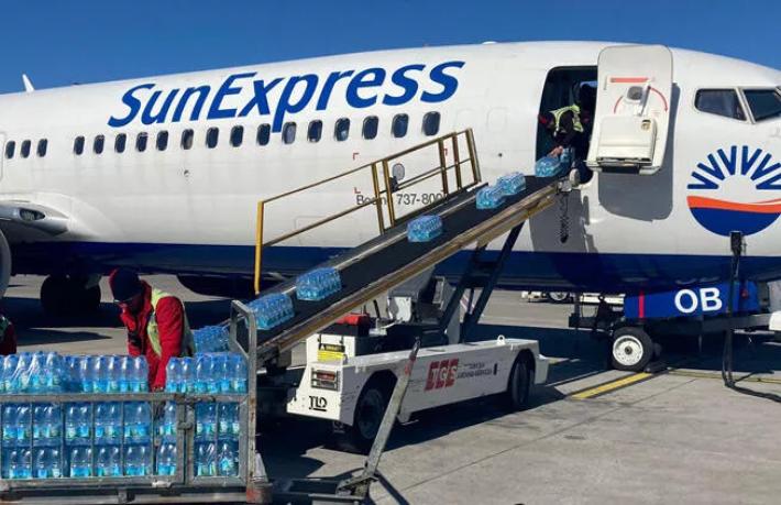 Sunexpress deprem bölgesine uçuşları ücretsiz yapacak