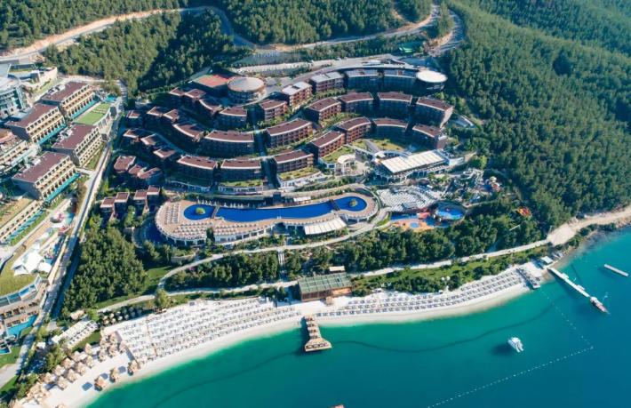 Titanic Hotels, otellerini depremzedelere açtı