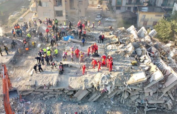 Alman tur operatörlerinden depremzedeler için yardım kampanyası