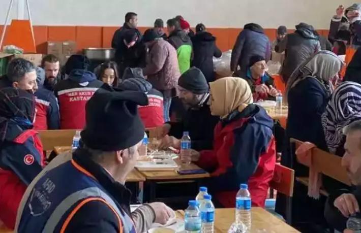 Bakan Ersoy da otellerini depremzedelere açtı