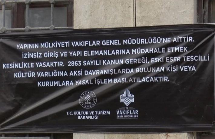 Bakanlık Hatay'daki tarihi yapılara uyarı tabelaları astı