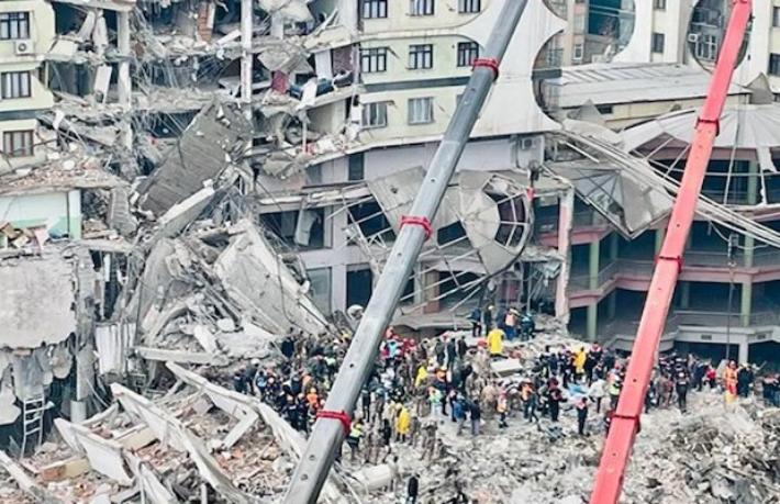 Depremde kaç otel yıkıldı, kaçı zarar gördü?