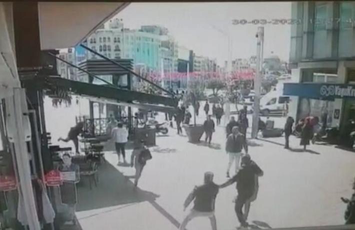 Taksim Meydanı’nda turiste kapkaç