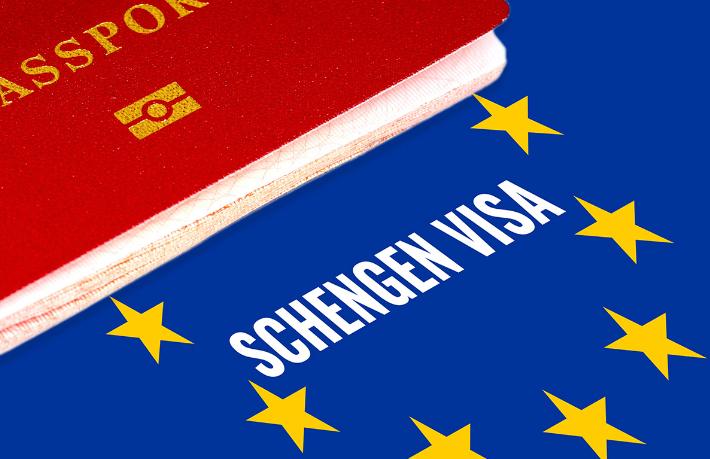 Türkiye en fazla vize başvurusu yapan ülke oldu... Schengen başvurusu 700 bini aştı