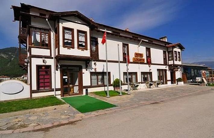 Mudurnu'da icradan satılık otel