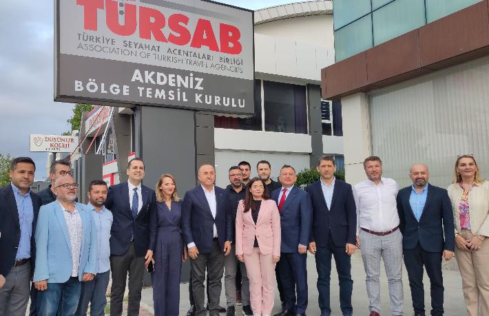 Bakan Çavuşoğlu, TÜRSAB Akdeniz’de