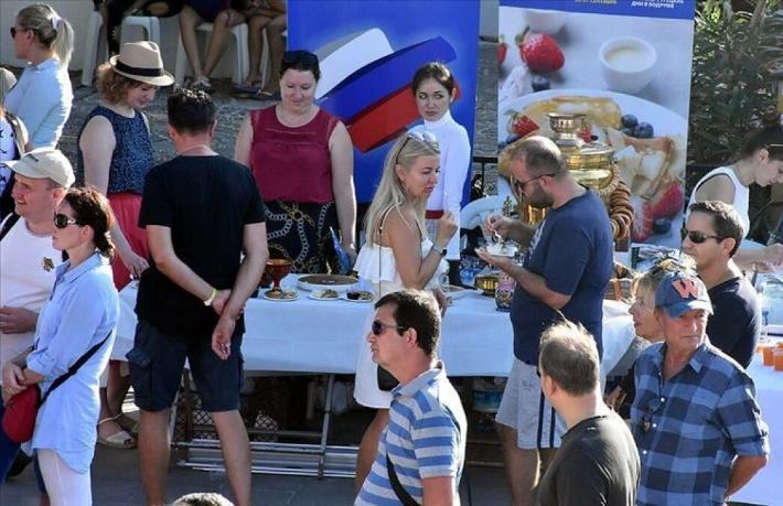 Rus turistlerin yurtdışı tatil talebi keskin artış gösterdi
