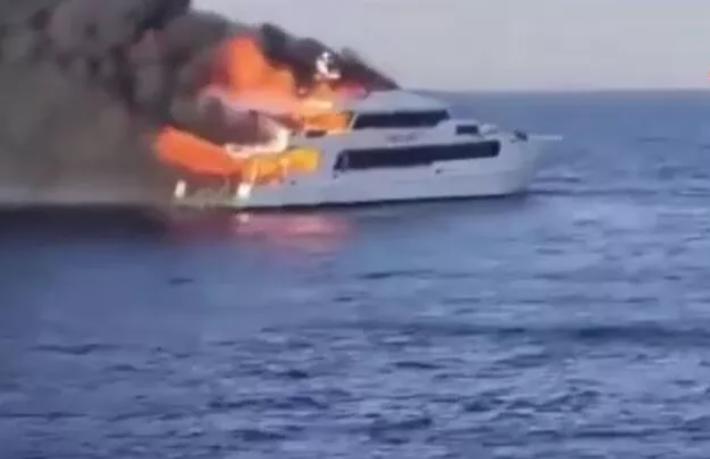 Mısır’da tekne yangını... 3 İngiliz turist kayıp