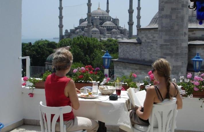 Rus medyasına göre İstanbul'da turist dolandırma yöntemleri