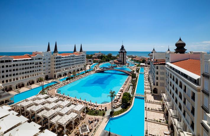 Titanic Mardan Palace'ta yepyeni bir yaz