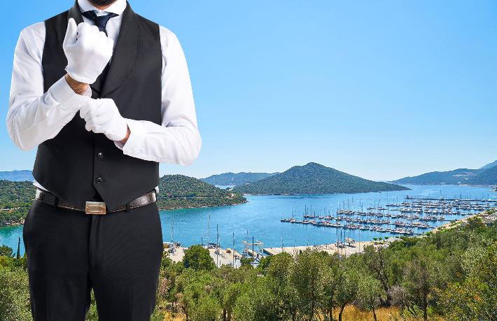İş görüşmesine çağrılan 7 bin 200 turizmci adayından sadece 75 kişi gitti