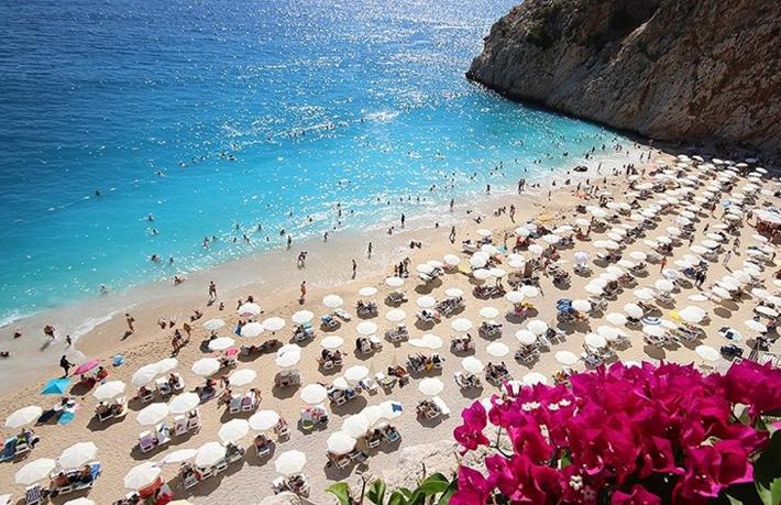 İngiliz gazete Türkiye için: Akdeniz’in en ucuz tatil merkezi daha da ucuzladı