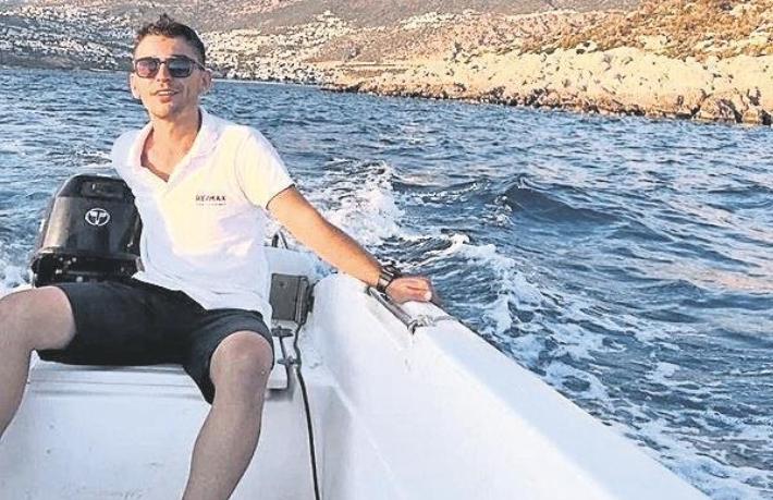 Genç turizmci gürültü kavgasında kalbinden bıçaklandı