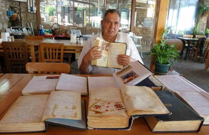 63 yılın anısı... Assos’u gezen turistlerin hatıralarını 35 defterde biriktirdi