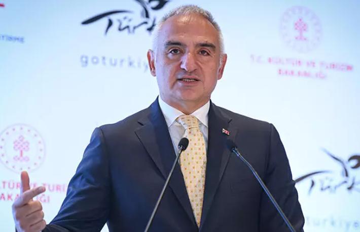 Bakan Ersoy'dan ilk yarı değerlendirmesi... Turist sayısı yüzde 17, turizm geliri yüzde 27 arttı