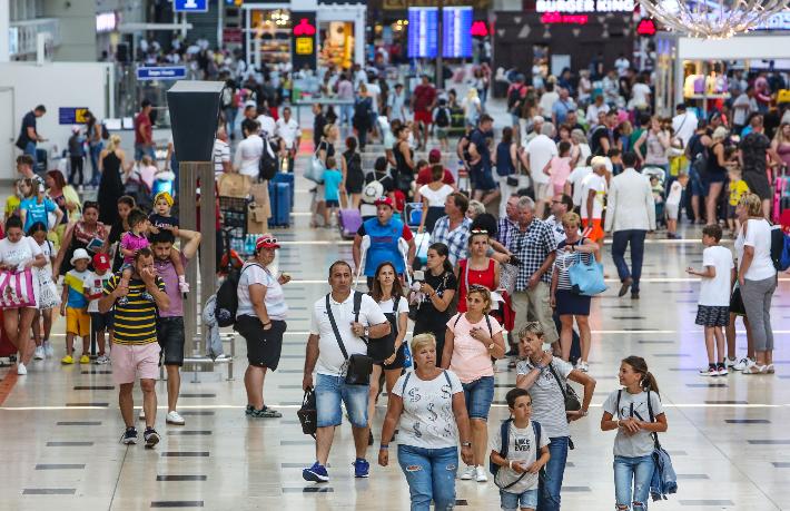Antalya'ya 7 ayda gelen turist sayısı açıklandı