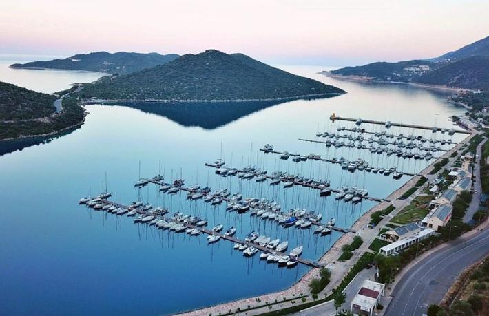 Kaş Yat Limanı'na otel projesi reddedildi