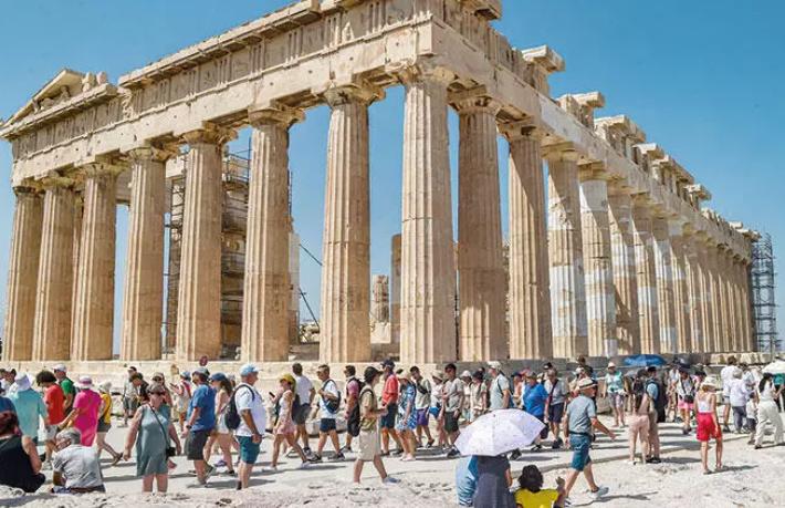 Dünyaca ünlü tarihi yapıya ziyaretçi kısıtlaması geldi