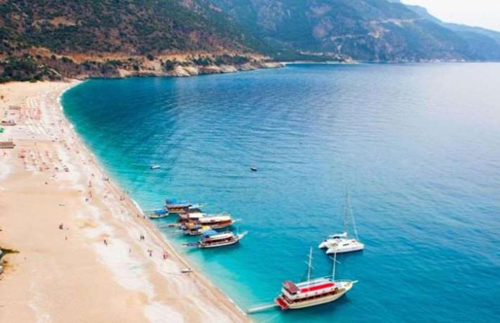Dünyaca ünlü plaj, iş insanına kiralandı