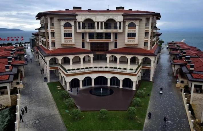 Yassıada’daki otel yeniden satışa çıktı