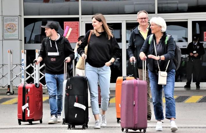 Yabancı turist sayısı ilk kez yerli turist sayısını geçti