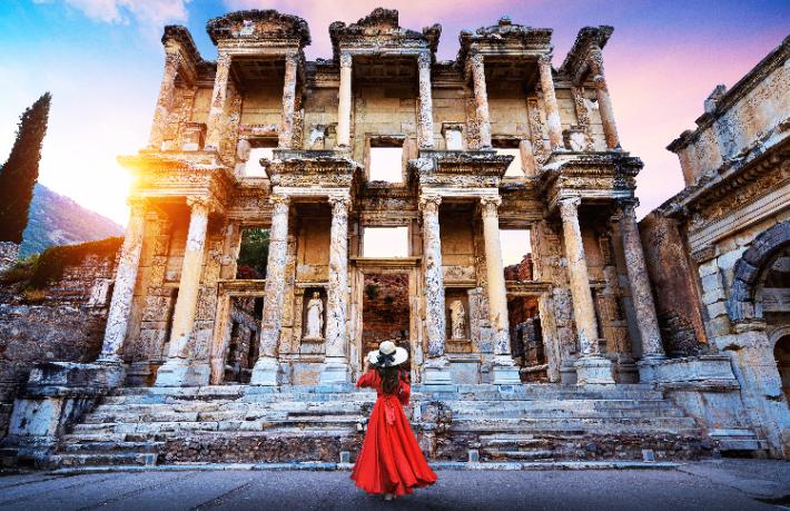 İzmir'e 9 ayda gelen turist sayısı açıklandı