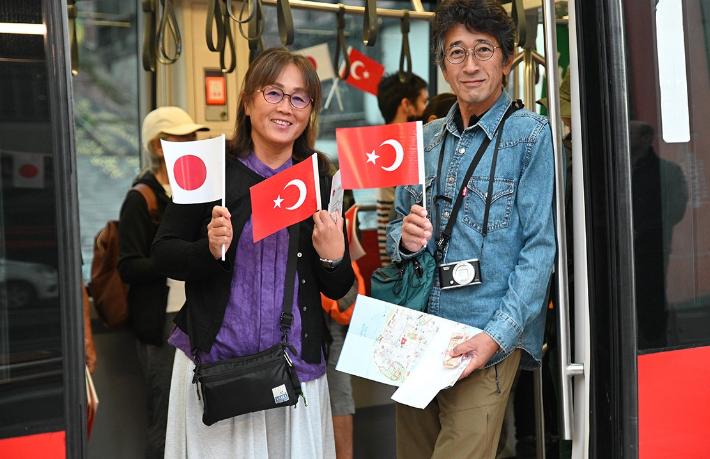 Galataport-Beyazıt turistik tramvay hattı sefere açıldı