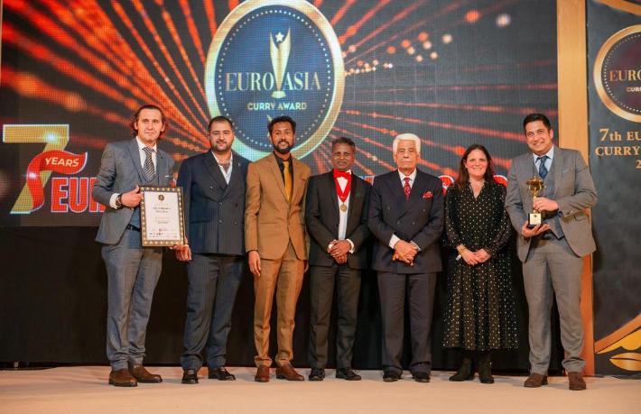 Kazım Akkuş yönetimindeki 3 restoran, Londra’da “Yılın En İyi Türk Restorantı” seçildi