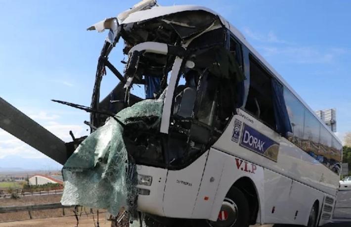 Turizm sektörünü üzen kazada ölü sayısı 3'e yükseldi