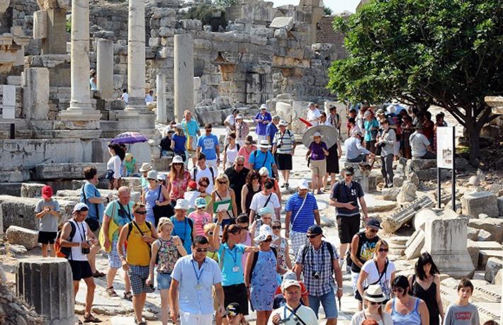 İzmir'e gelen turist sayısı arttı