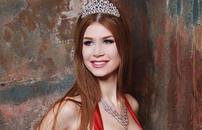 'Ünlü modelin mücevherleri İstanbul- Belarus uçağında çalındı' iddiası