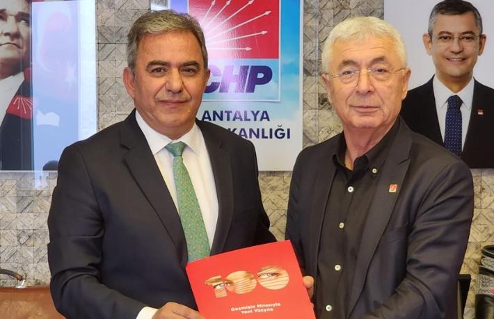 Çetin Osman Budak, Antalya Büyükşehir Belediye Başkanlığı için aday adayı oldu