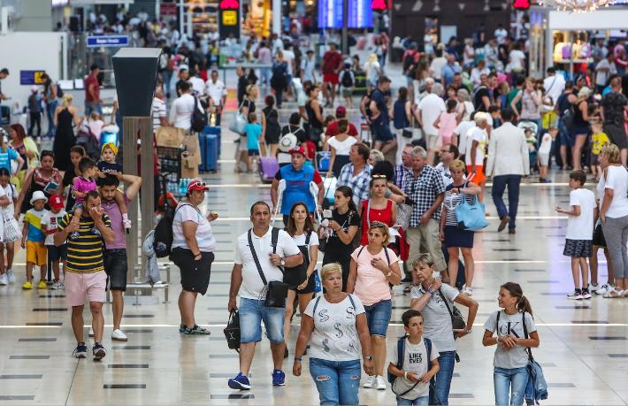 Türkiye’ye 11 ayda gelen turist sayısı açıklandı