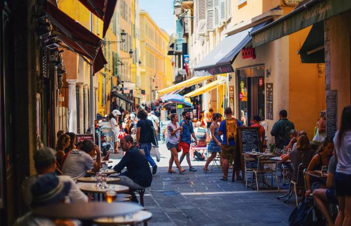 Selfie cezaları ve havlu kuralı... Avrupa'da turistlere yönelik en tuhaf yasaklar