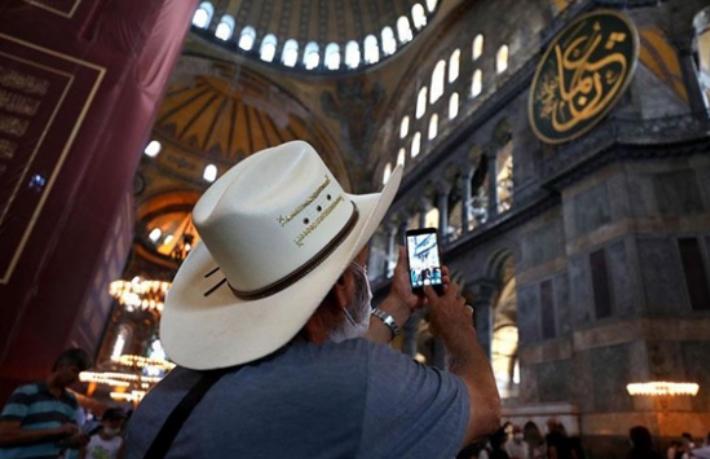 Ayasofya'ya ücretli giriş kararı Rusya'da nasıl karşılandı?