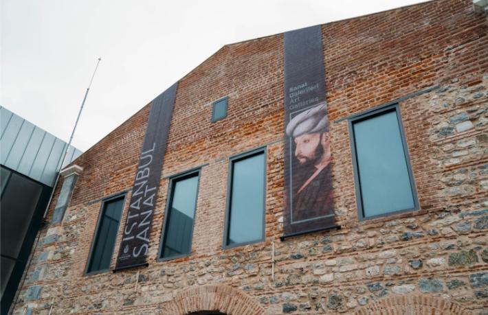 İstanbul Sanat, Haliç Tersanesi’nde kapılarını açtı