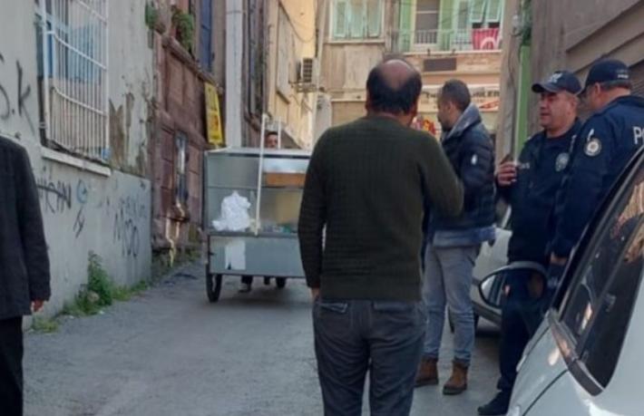 İzmir'de otel işletmecisi ve müşteri arasında silahlı kavga