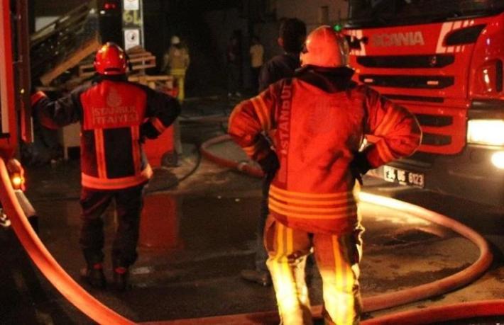 Beyoğlu’nda korkutan otel yangını