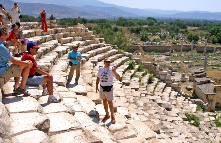 Yalçın Yalçınkaya: Antalya'da en az 150 kaçak rehber var