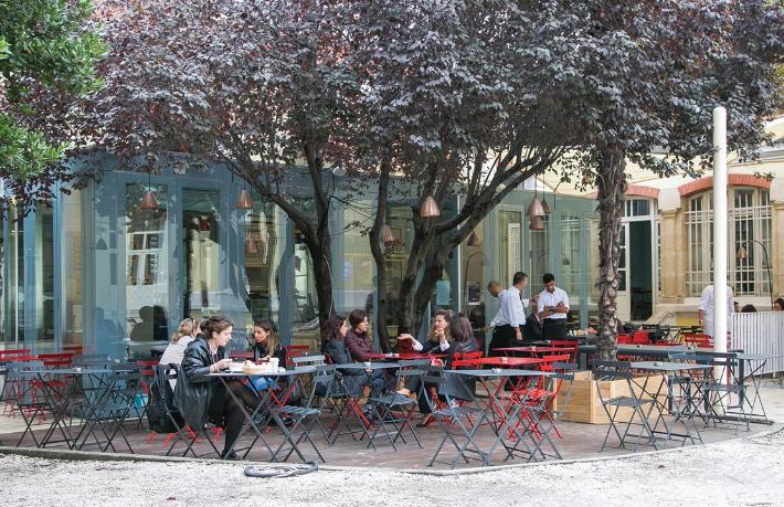 Fransız Başkonsolosluğu'nda kafe kavgası