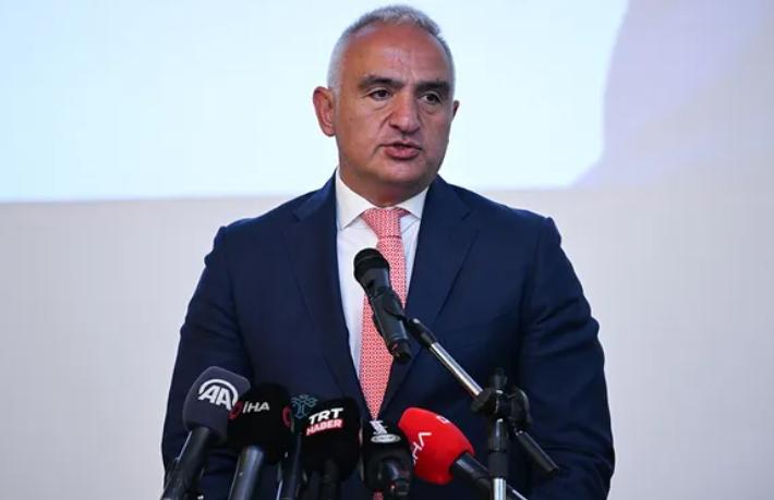 Bakan Ersoy: Gri listeden çıkış, turizm sektörünü olumlu etkiler