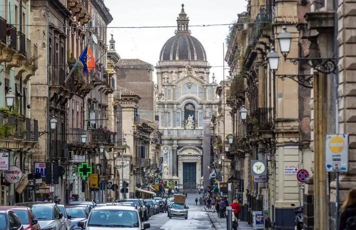 Sifon çekecek kadar bile su kalmadı... Turistler gelmesin