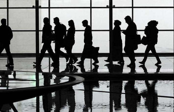 Outgoing pazarı, 700 doların altına geriledi
