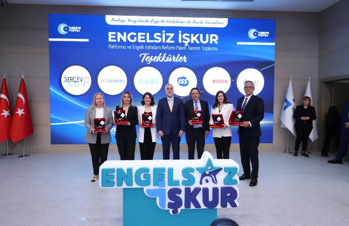 Divan’a “Engelsiz İstihdam” ödülü
