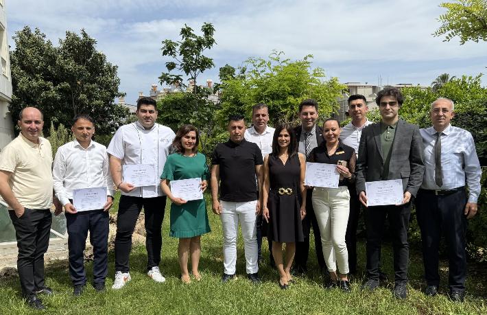 Crowne Plaza Hotel’de terfi heyecanı