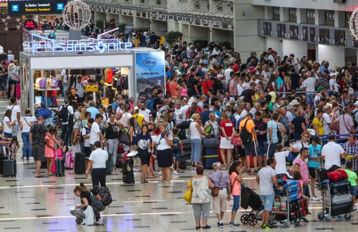 Antalya Havalimanı'ndan bayram rekoru