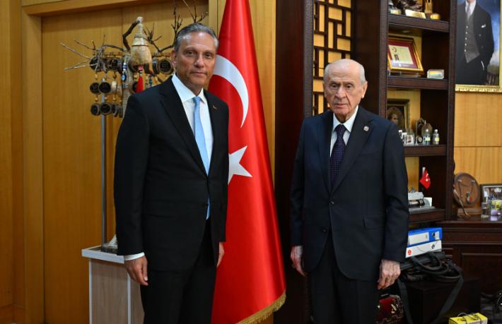 TÜRSAB Başkanı Firuz Bağlıkaya, Devlet Bahçeli'yi ziyaret etti