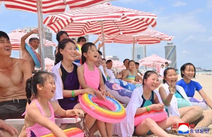 Kuzey Kore’deki tatil kompleksi kapılarını açtı