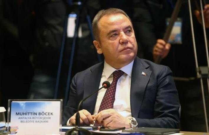 Antalya Büyükşehir Belediye Başkanı  Muhittin Böcek görevden uzaklaştırıldı