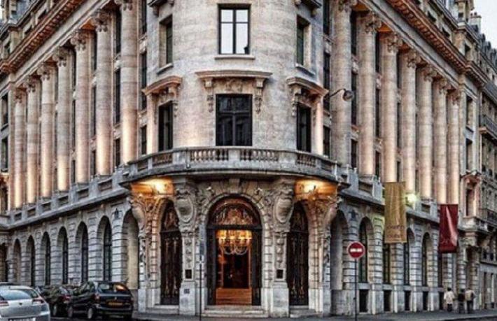 Moda devi, Paris'te 113 Milyon Dolara beş yıldızlı otel aldı